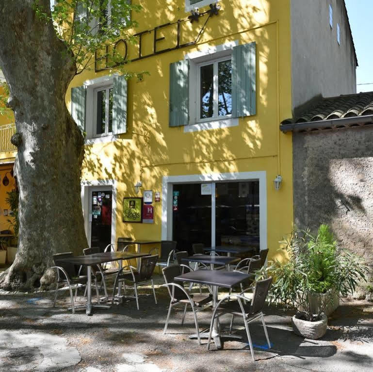Logis Hotel De L'Etang Cucuron Exterior foto