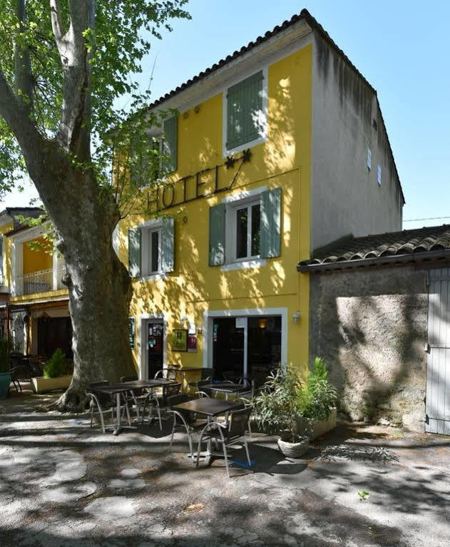 Logis Hotel De L'Etang Cucuron Exterior foto